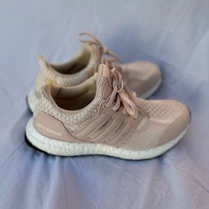 ULTRABOOST 5.0 DNA SHOES | Beige Parley | Rare